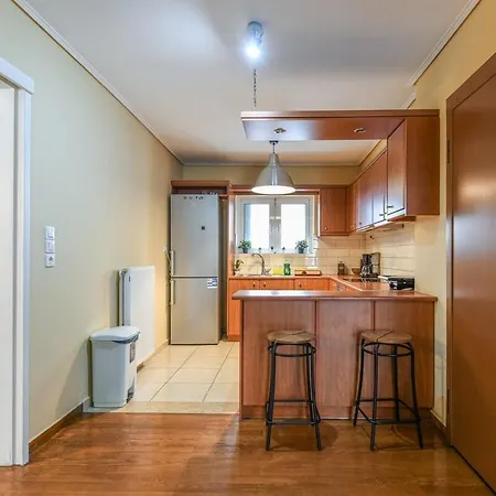 2 Bedroom Next To Ampelokipi